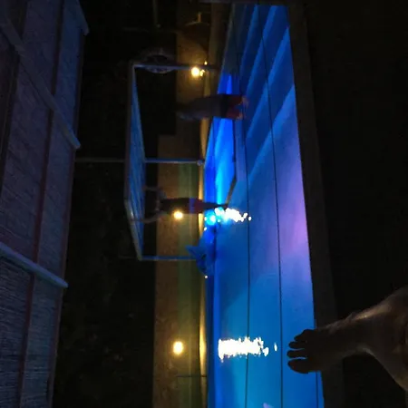 Manolis' Porto Heli